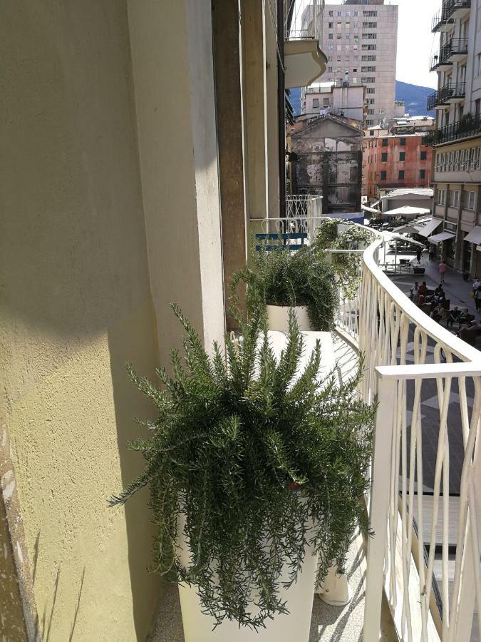 Galleria 38 La Spezia Luaran gambar