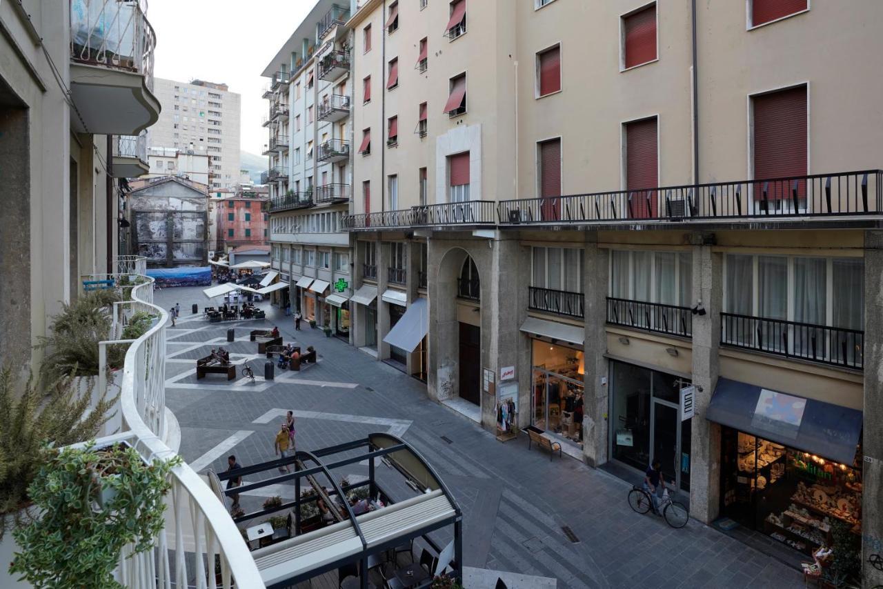 Galleria 38 La Spezia Luaran gambar